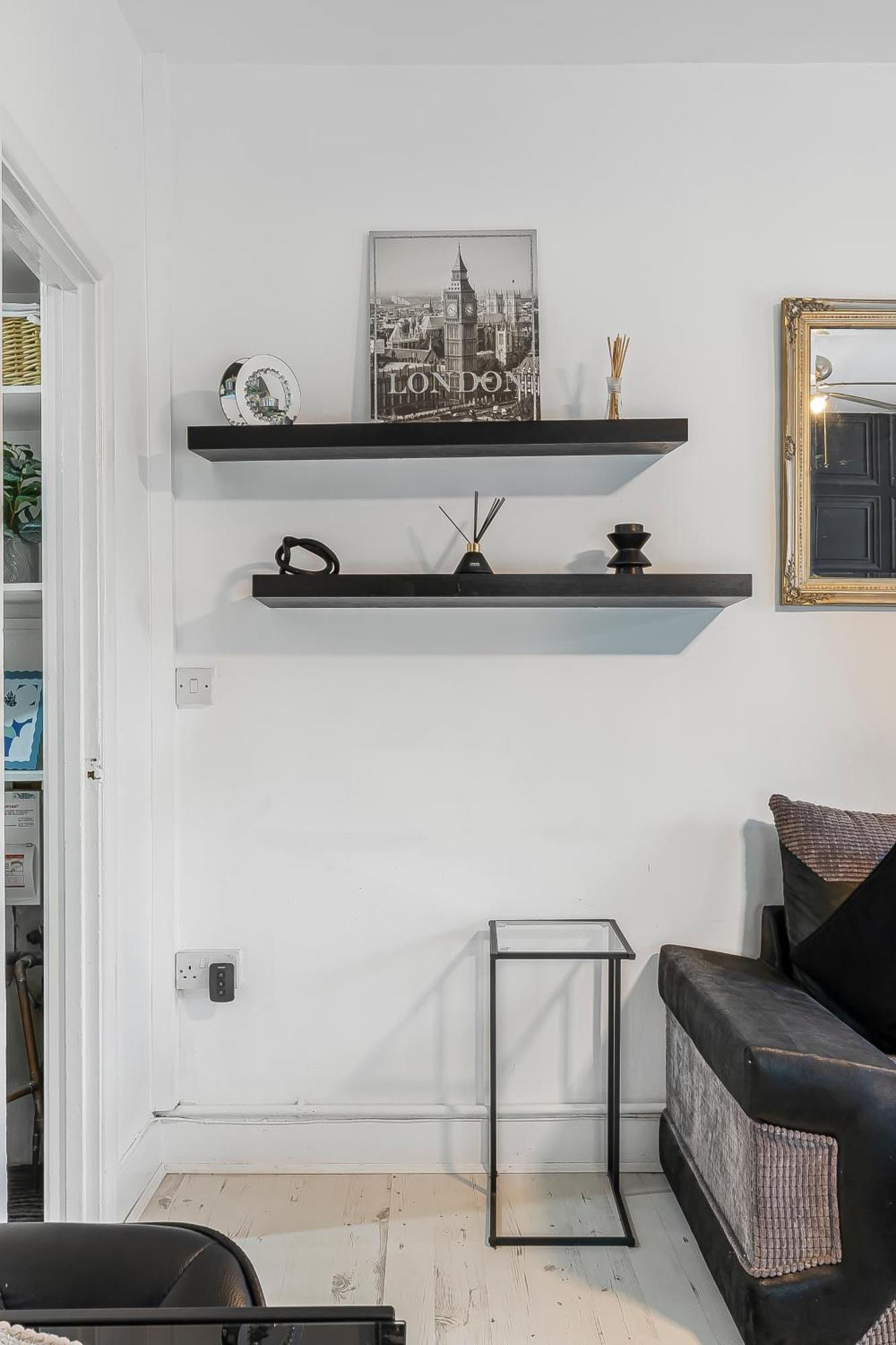 Spacious One Bedroom Private Flat In Brixton +Wifi Londra Esterno foto
